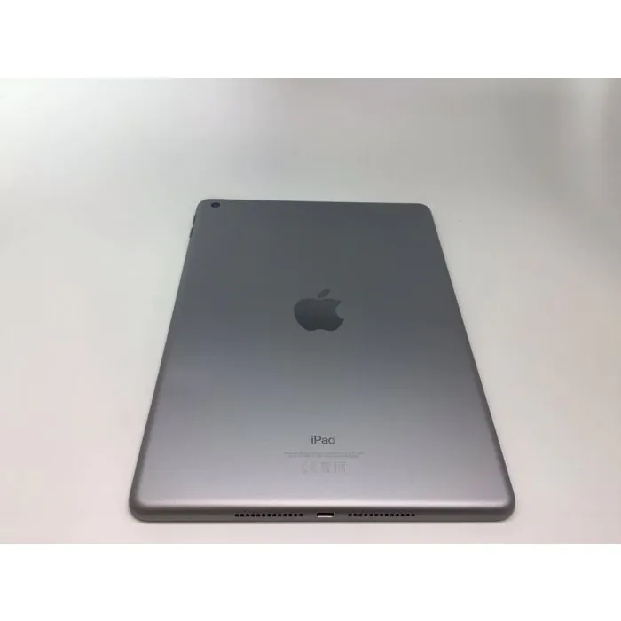 Apple iPad 6 (9,7") 32 GB Wi-Fi - Space Grau